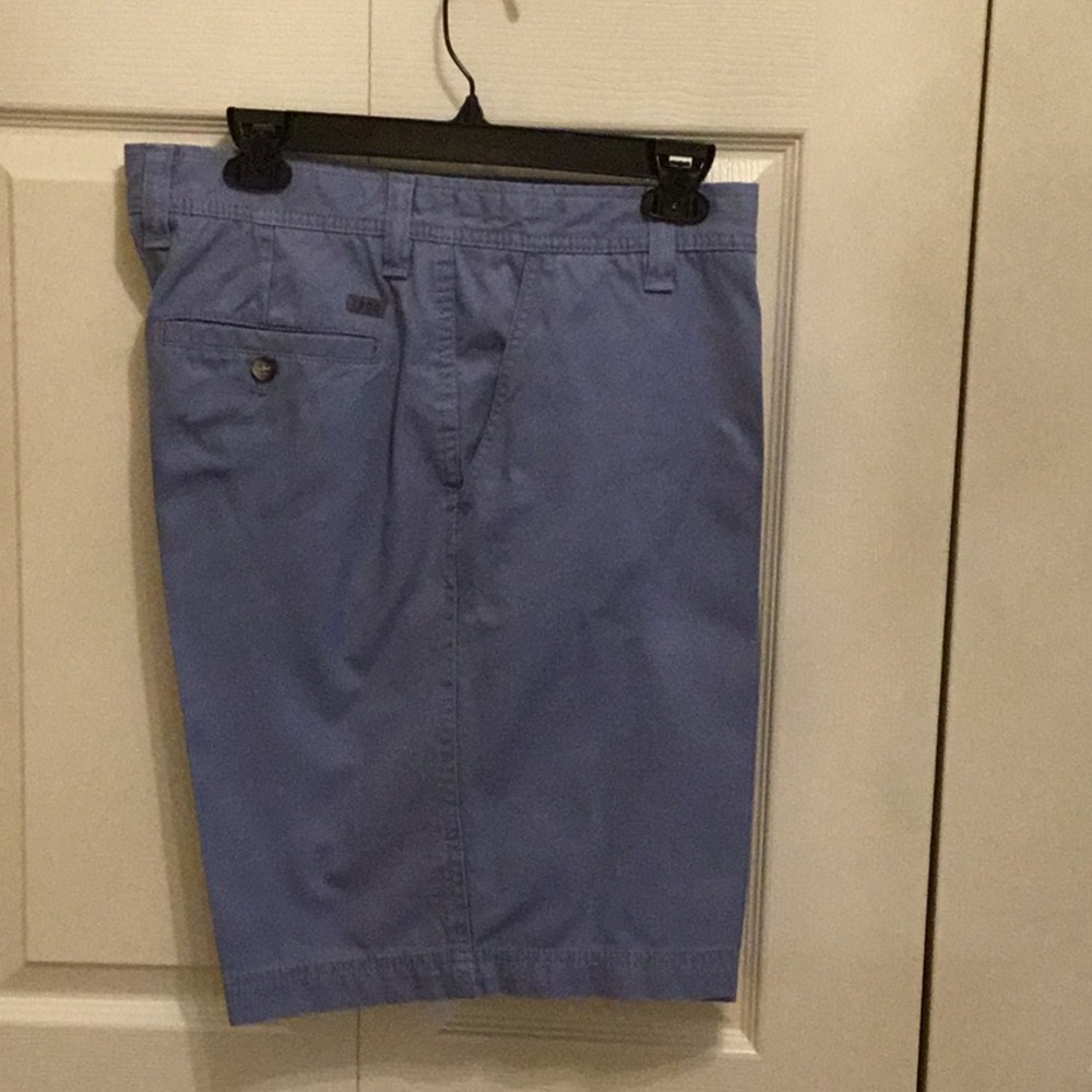 *EUC* Izod slate blue shorts. Size 36